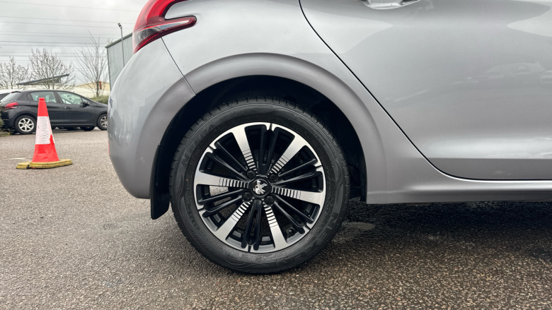 Peugeot 208 1.2 PureTech 82 Tech Edition 5dr [Start Stop] Petrol Hatchback